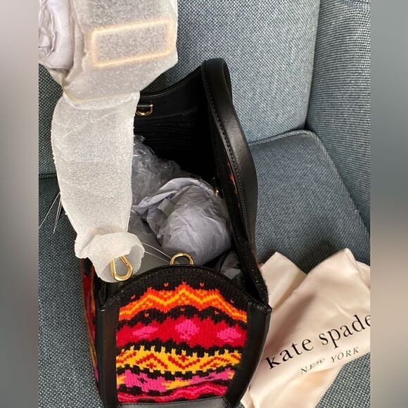 Kate Spade New York Women’s Manhattan Carnival Fair Isle Small Tote - Picture 11 of 14